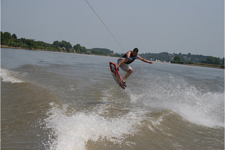 gliss-adour-wakeskate